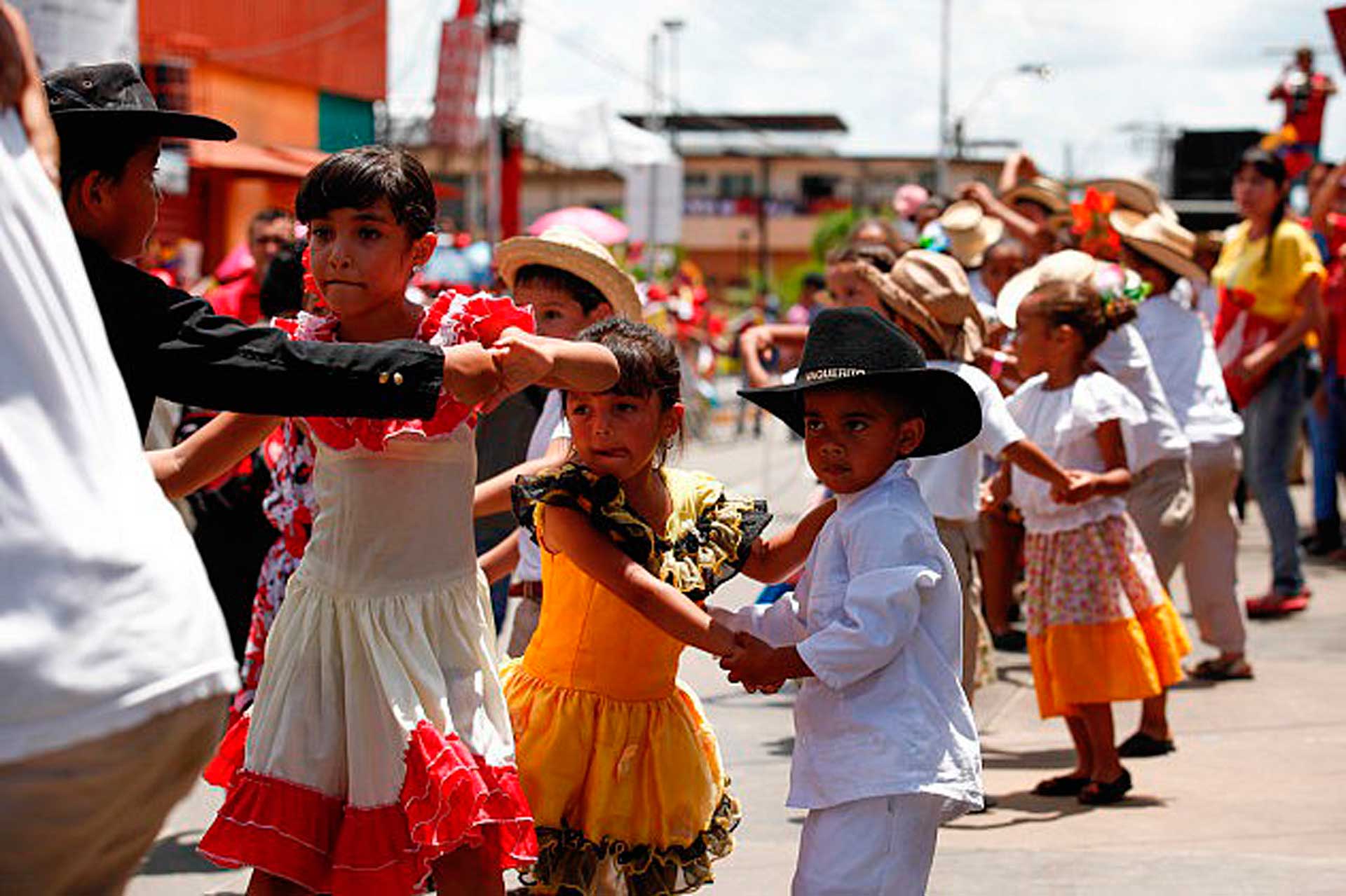 festival estrellas de mi pueblo