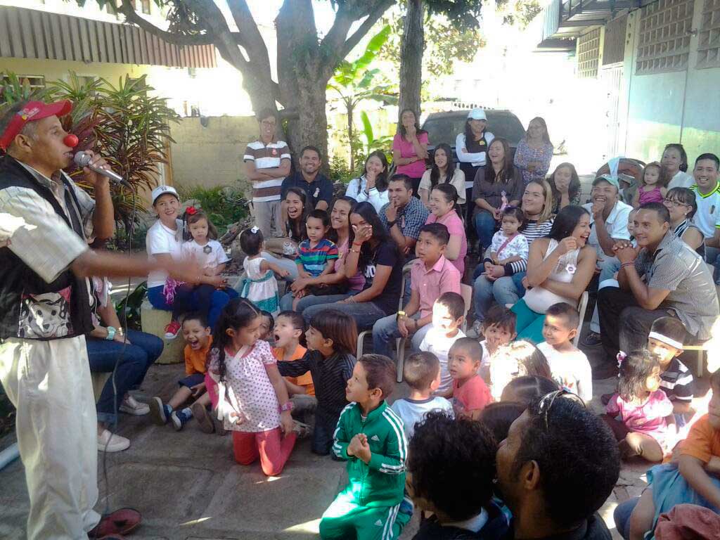 abrazo en familia merida 1